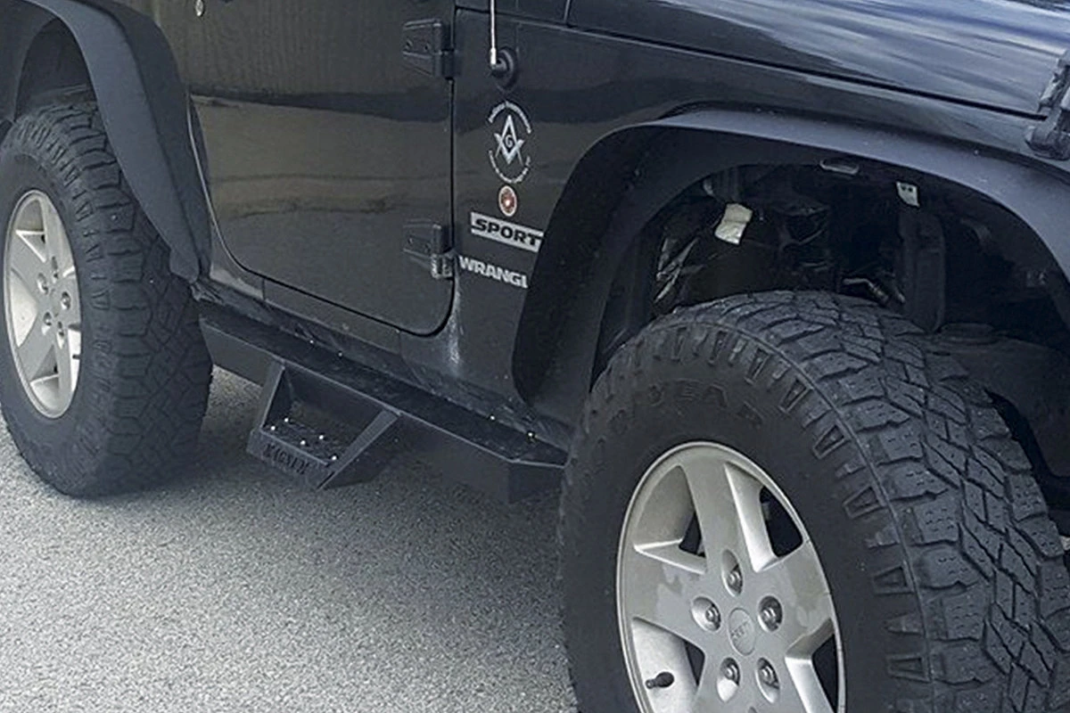 Magnum RTS46JP RT Steps for 07-18 Jeep Wrangler JK 2-Door