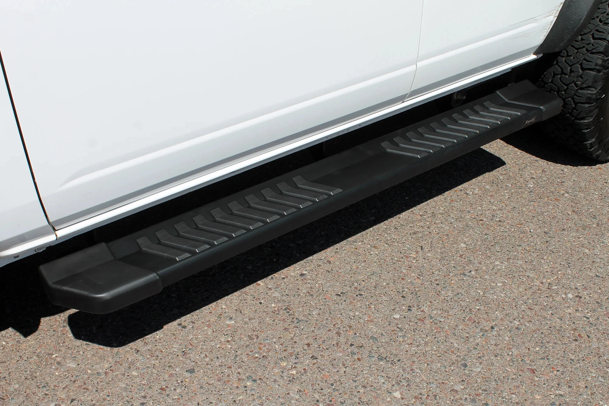 Magnum 1703-03388BT Raptor Series 6in OEM Style Slide Track Running Boards in Black Textured Aluminum for 21-26 Ford Bronco 4-Door