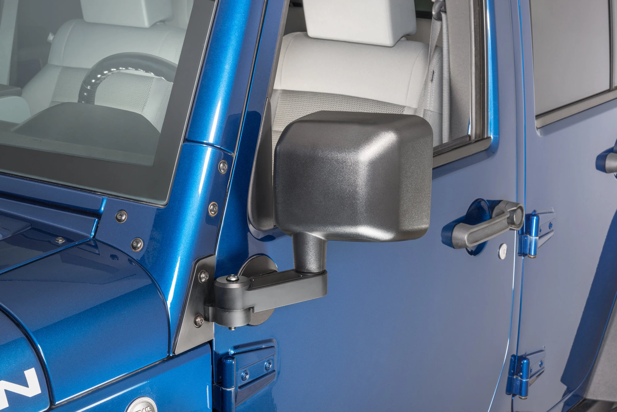 Quadratec Automatic Billet Aluminum Mirror Movers for 11-13 Jeep Wrangler JK with Power Heated Mirrors