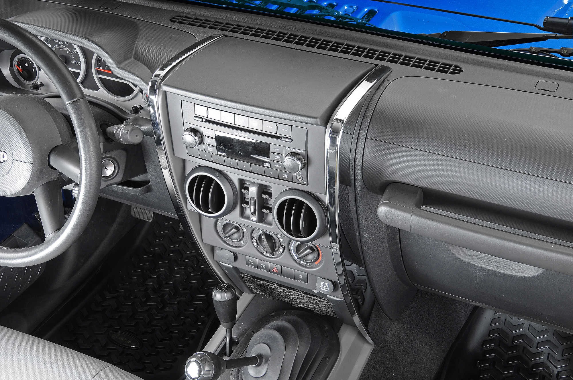 Rugged Ridge 11151.14 Center Dash Accents in Brushed Silver for 07-10 Jeep Wrangler JK