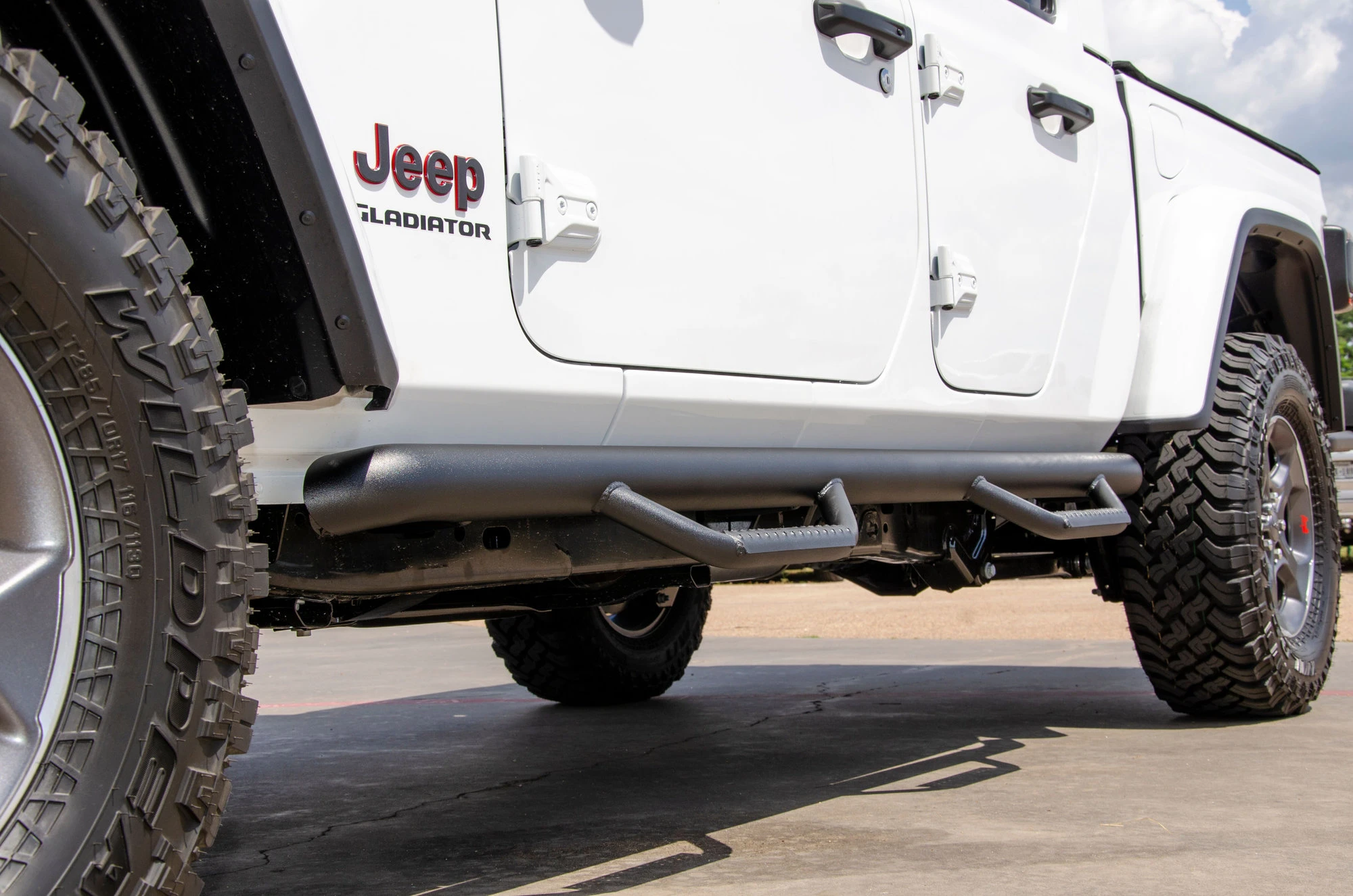 N-FAB Nerf Step System with Drop Down Hoop for 20-22 Jeep Gladiator JT